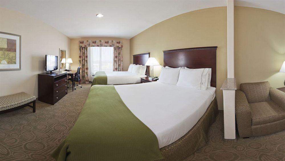 Holiday Inn Express & Suites Brownfield Extérieur photo