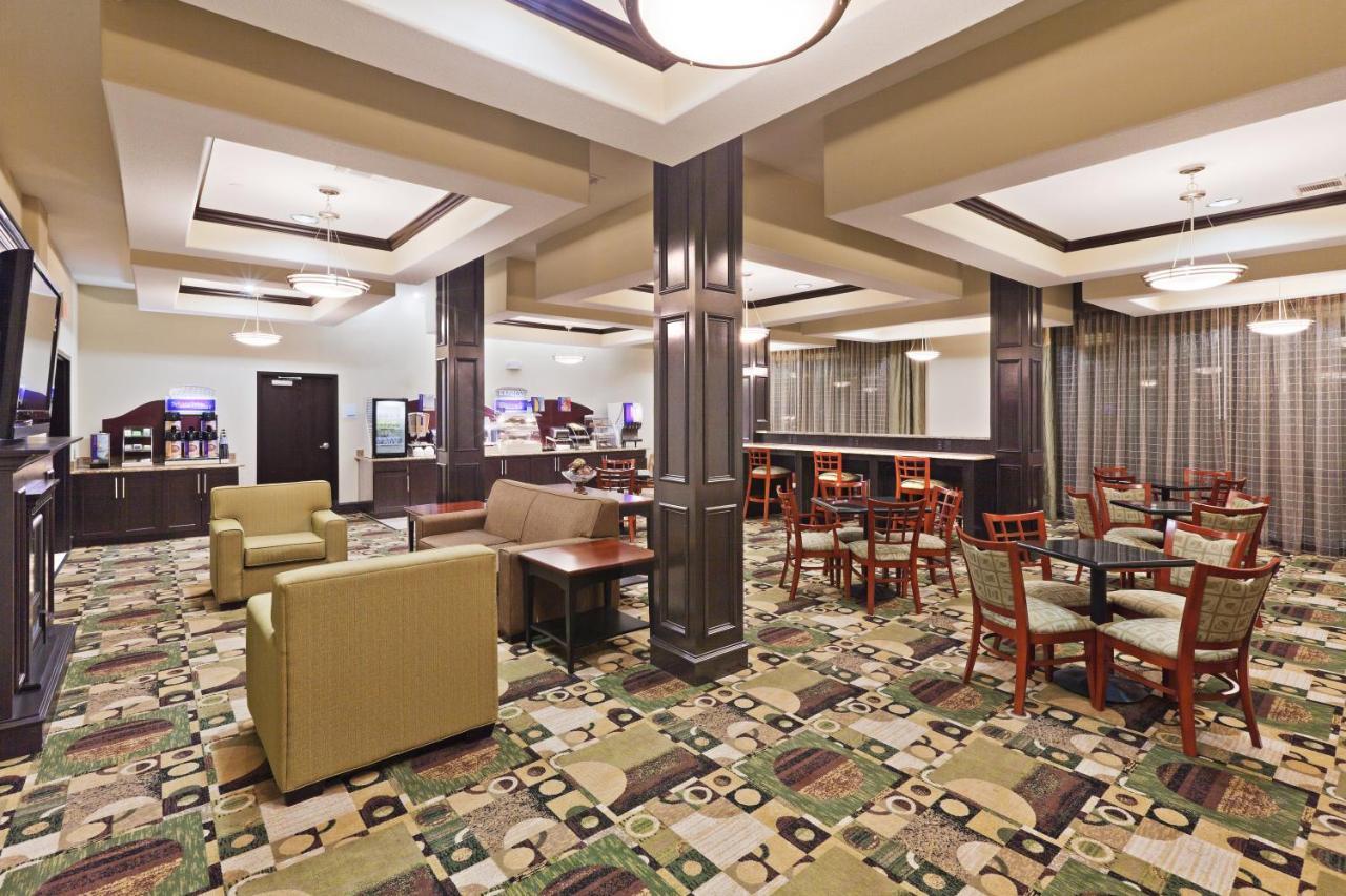 Holiday Inn Express & Suites Brownfield Extérieur photo