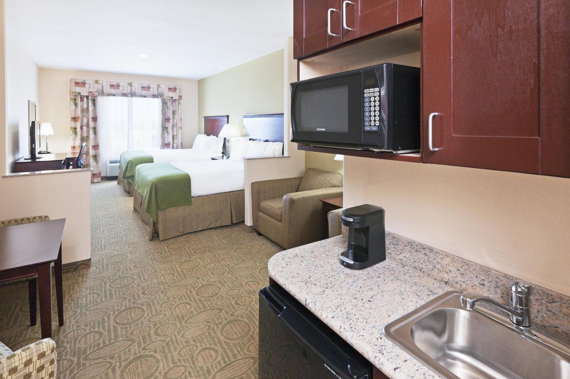 Holiday Inn Express & Suites Brownfield Extérieur photo